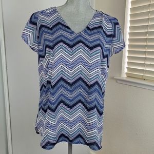 Maurices Blue and White Chevron Shirt Medium